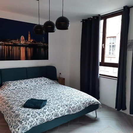 Suite City Center In Quiet Street & Airco Antwerp Exterior photo